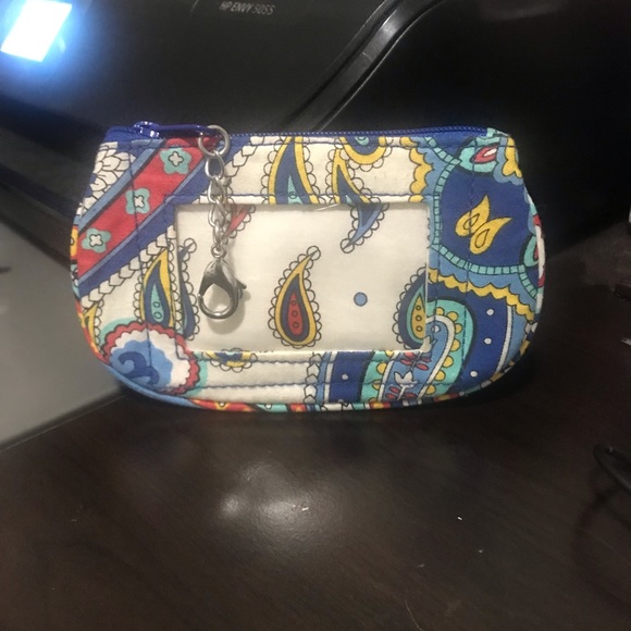 Vera Bradley Handbags - Vera Bradley zip ID